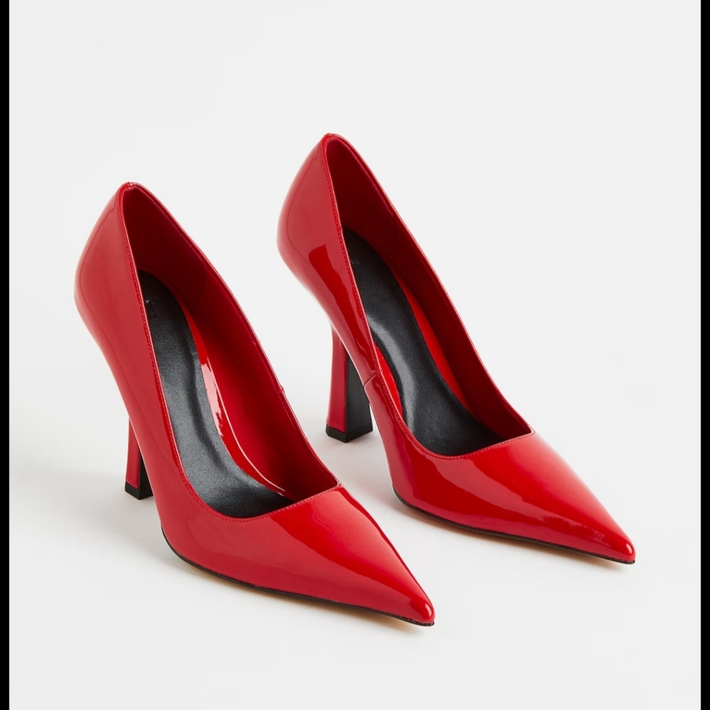 H&M Red Patent Pointed-Toe Heels Size 7